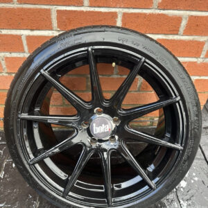 Bola CSR 17” Gloss Black Alloys with Tyres