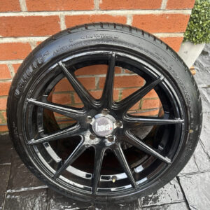 Alternative view of Bola CSR 17” Gloss Black Alloys with Tyres