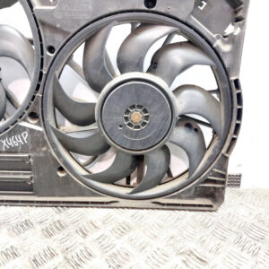 Alternative view of Ford Focus Mk3 2.0 Diesel Manual Radiator Cooling Fan (2015) – EJ73‑8C607‑AE