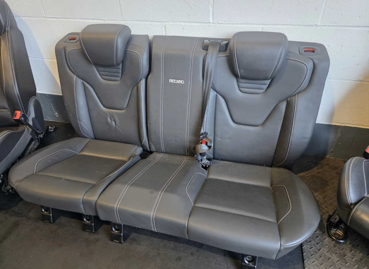Ford Focus St250 Black Recaro Seats Full Set - Image 3