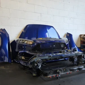 Alternative view of Ford Focus St250 Deep Impact Blue Front End / Complete