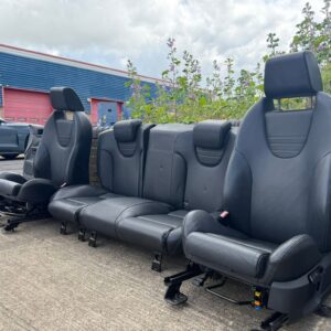 Alternative view of Ford Focus St225 Facelift 5 Door Leather Interior / White Stitching